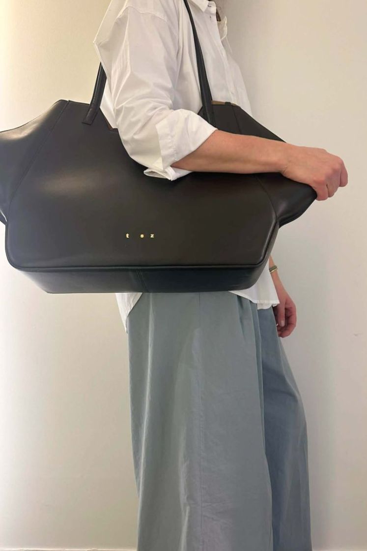 V-Tote Bag Zwart